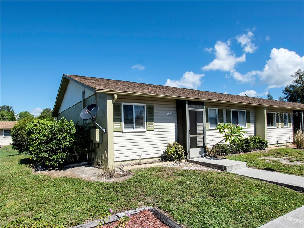 1957 Settlement Road, Unit 15 Venice, FL 34285 - Photo 1 of 1 Front of condo