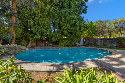 $595,000 | 58 Rambleoak Circle, Sacramento, CA 95831