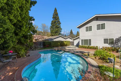 $595,000 | 58 Rambleoak Circle, Sacramento, CA 95831