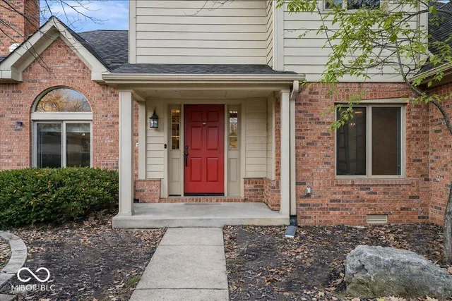 $425,000 | 636 Bakeway Circle, Indianapolis, IN 46231