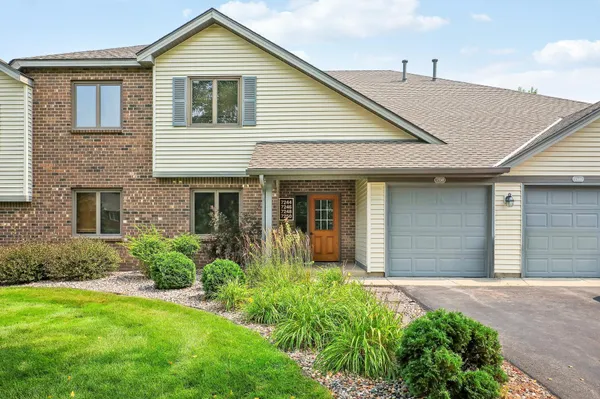 $233,000 | 7244 Hunters Run, Unit 21D, Eden Prairie, MN 55346