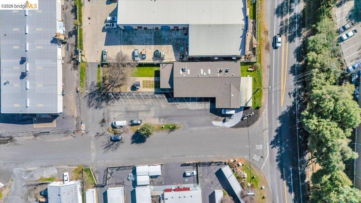 14326 Tuolumne Road Sonora, CA 95370 - Photo 12 of 48 an aerial view of a house with outdoor space