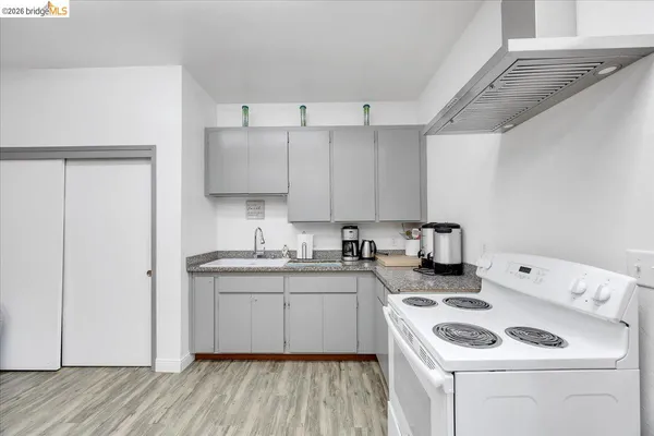 a view of a storage & utility room