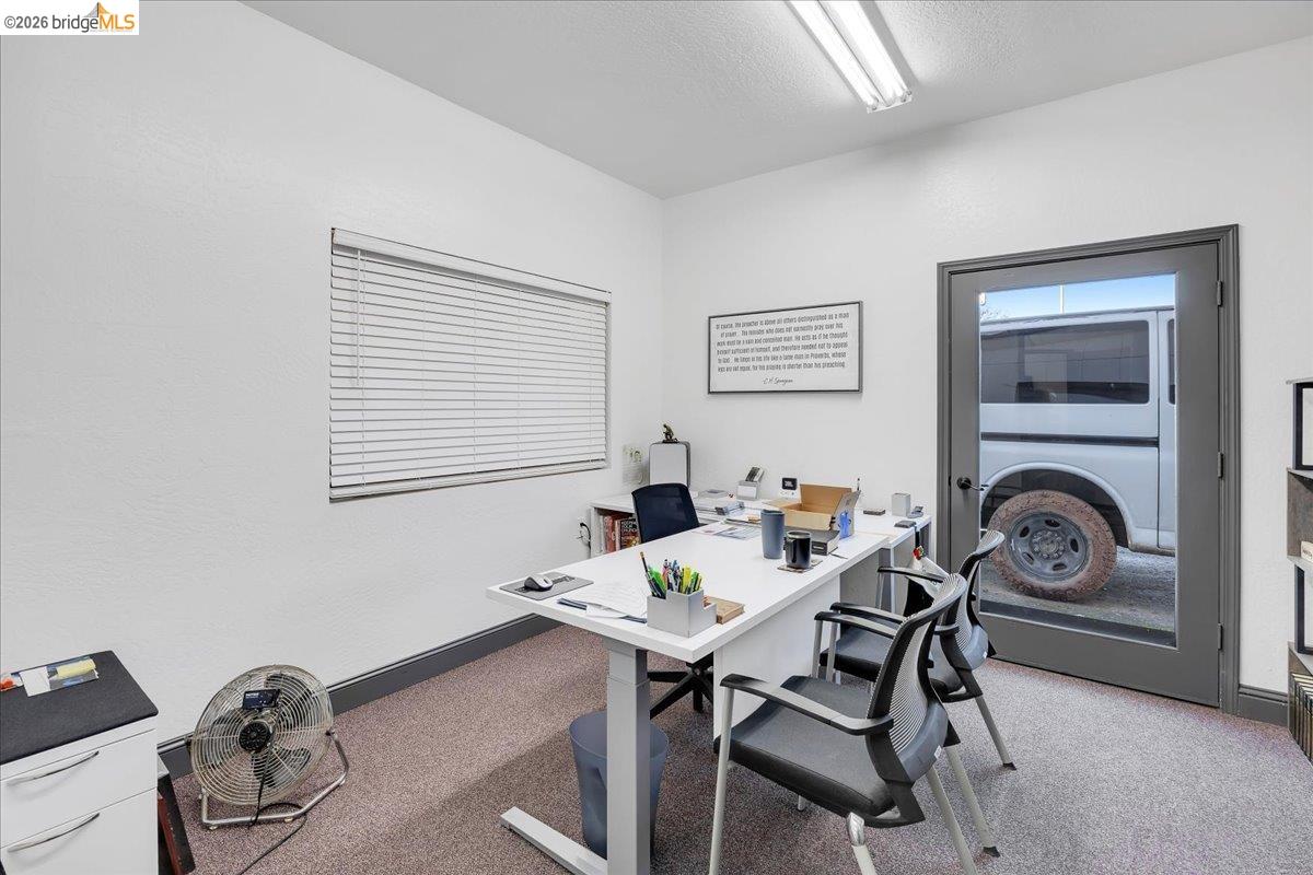 14326 Tuolumne Road Sonora, CA 95370 - Photo 40 of 48 a view of a workspace with furniture