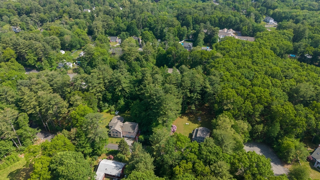 31 Lee Road North Reading, MA 01864 - Photo 13 of 18