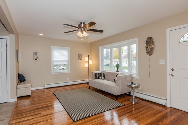 43 Southern Road Springfield, MA 01129 - Photo 5 of 29 Gallery Image 5