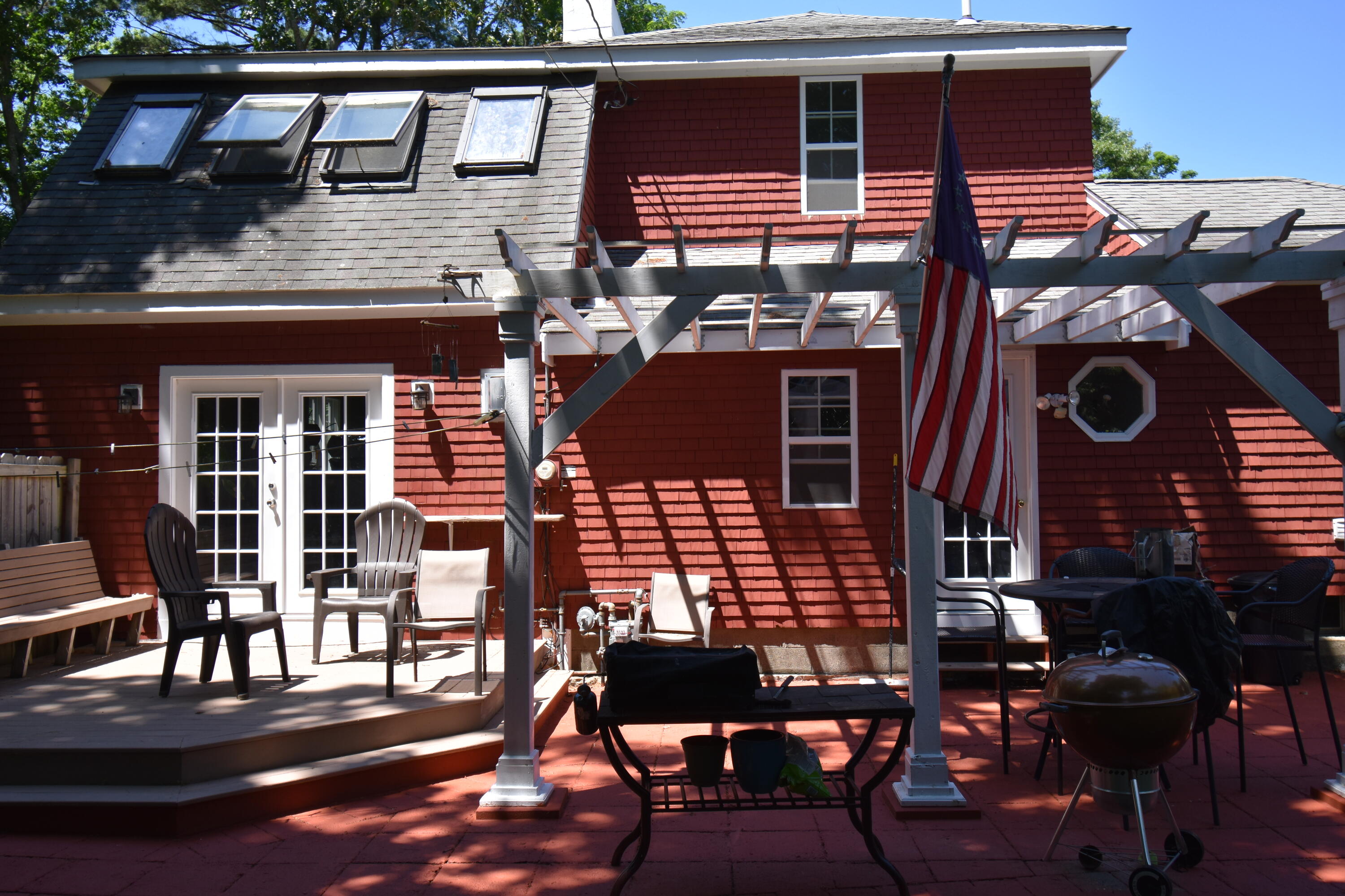 292 Old Mill Road Marstons Mills, MA 02648 - Photo 36 of 39 a front view of a house