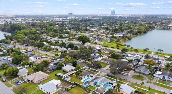 $3,000 | 5721 Southwest 38th Court, Unit 5721, Davie, FL 33314