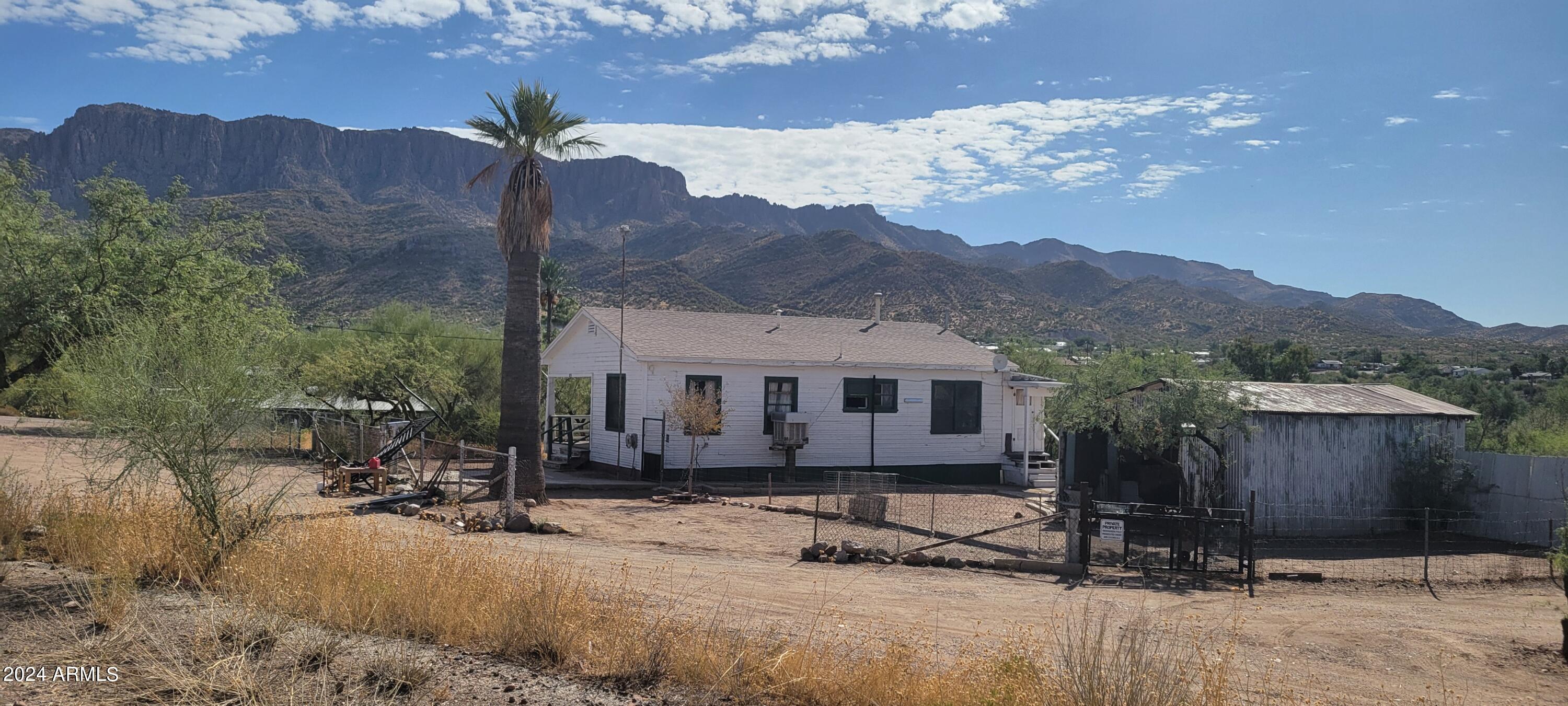 855 Main Street Superior, AZ 85173 - Photo 1 of 20 20241003_095207