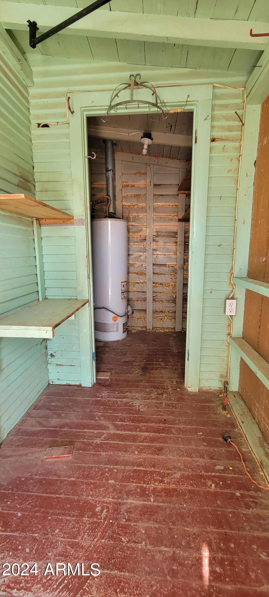855 Main Street Superior, AZ 85173 - Photo 16 of 20 20241002_141226