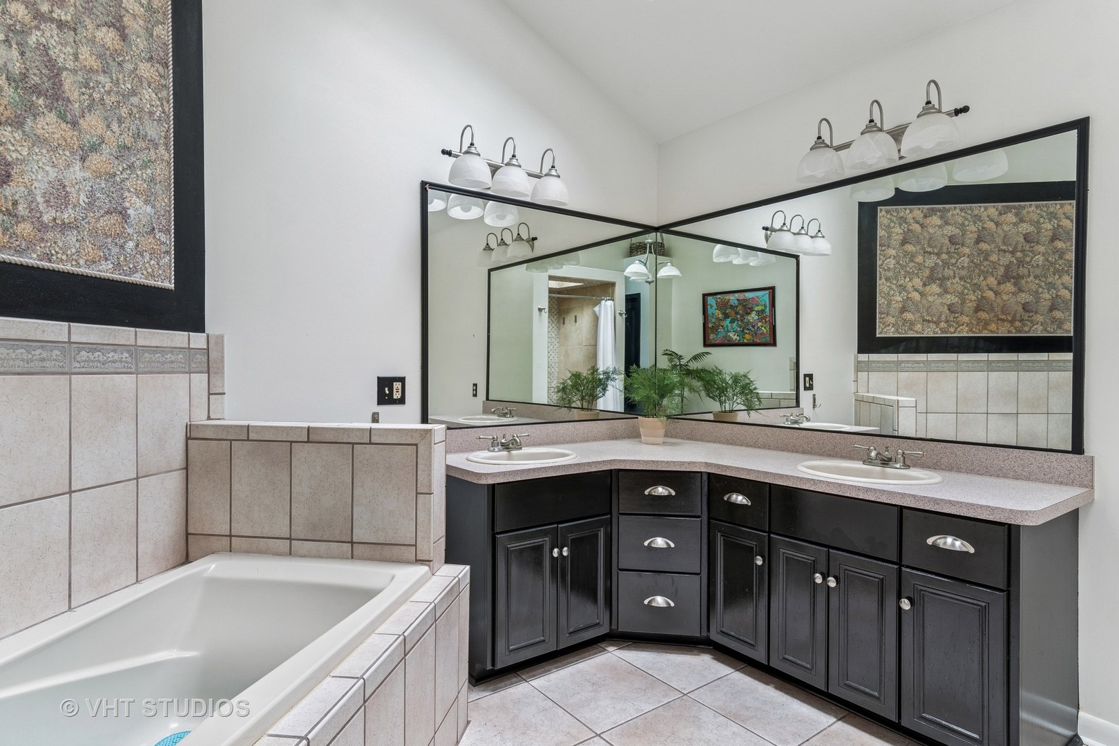 62 Foxhurst Lane Newark, IL 60541 - Photo 19 of 36 a spacious bathroom with a granite countertop sink mirror and bathtub