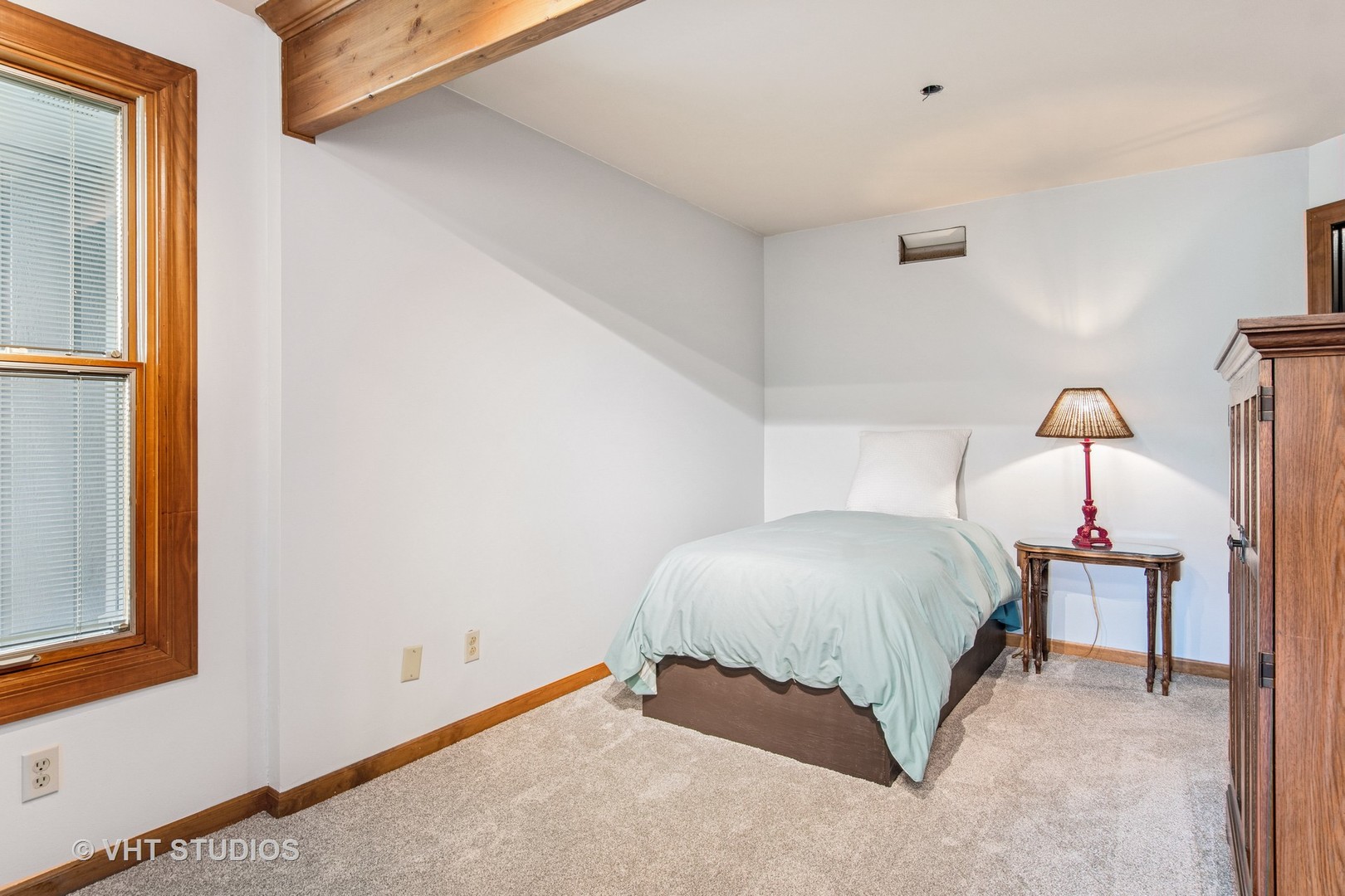 62 Foxhurst Lane Newark, IL 60541 - Photo 21 of 36 a bedroom with a bed and a window