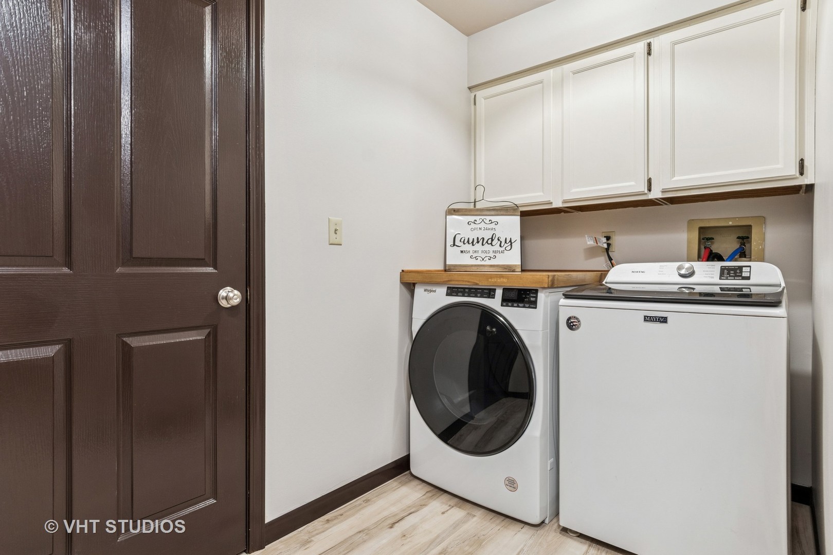 62 Foxhurst Lane Newark, IL 60541 - Photo 24 of 36 a utility room with sink dryer and washer