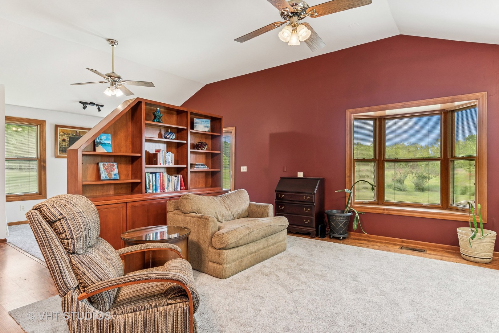 62 Foxhurst Lane Newark, IL 60541 - Photo 28 of 36 a living room with furniture and a window