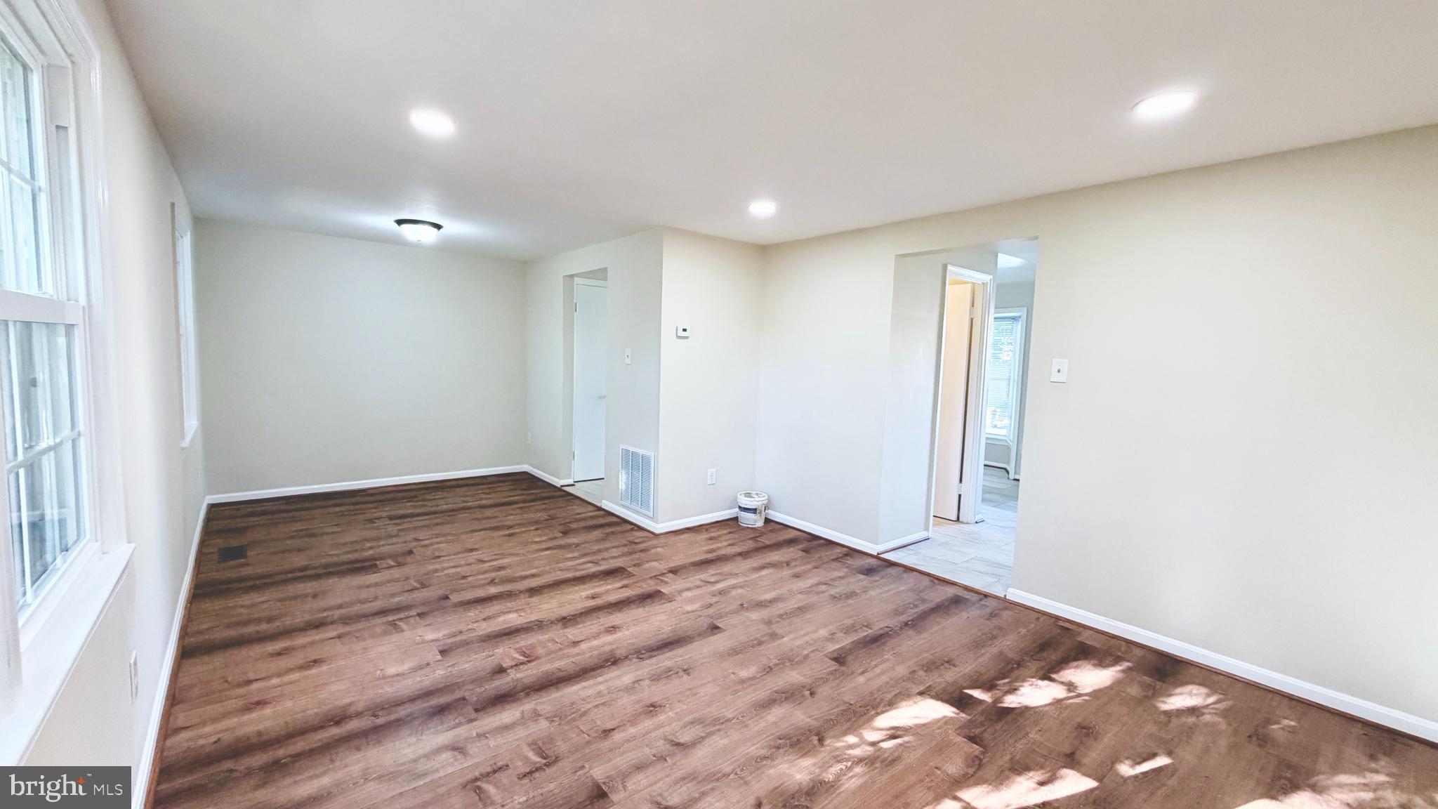 122 Sharpstead Lane Gaithersburg, MD 20878 - Photo 11 of 43 a view of empty room