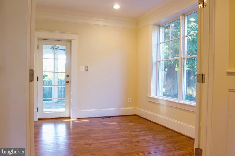 4304 37th Road North Arlington, VA 22207 - Photo 1 of 30 Office
