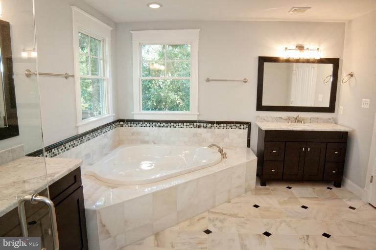 4304 37th Road North Arlington, VA 22207 - Photo 14 of 30 Spa Like Master Bathroom