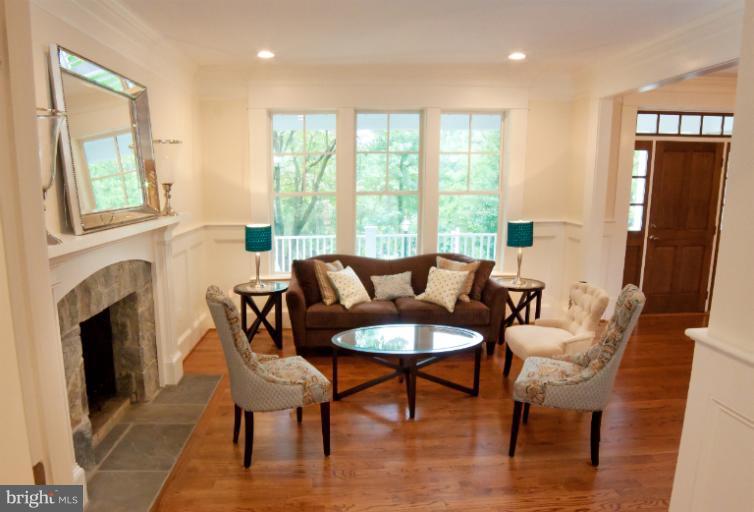 4304 37th Road North Arlington, VA 22207 - Photo 30 of 30 Living Room
