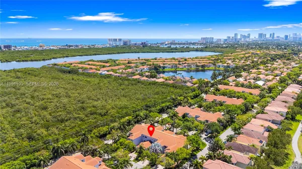 $3,600 | 1120 Canella Lane, Unit 1120, Hollywood, FL 33019