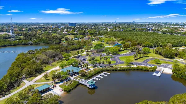 $3,600 | 1120 Canella Lane, Unit 1120, Hollywood, FL 33019