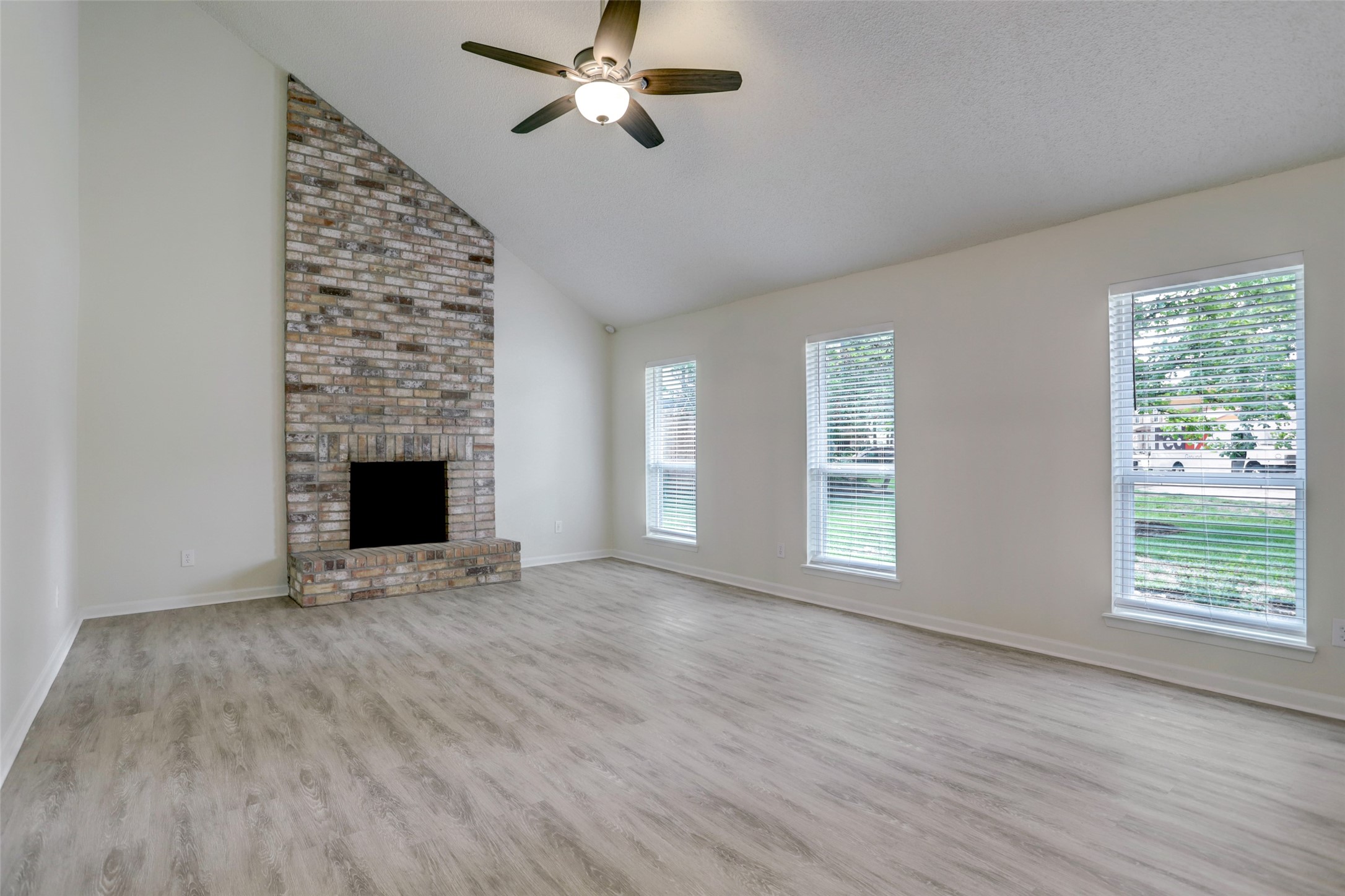 25514 Mill Pond Lane Spring, TX 77373 - Photo 2 of 12