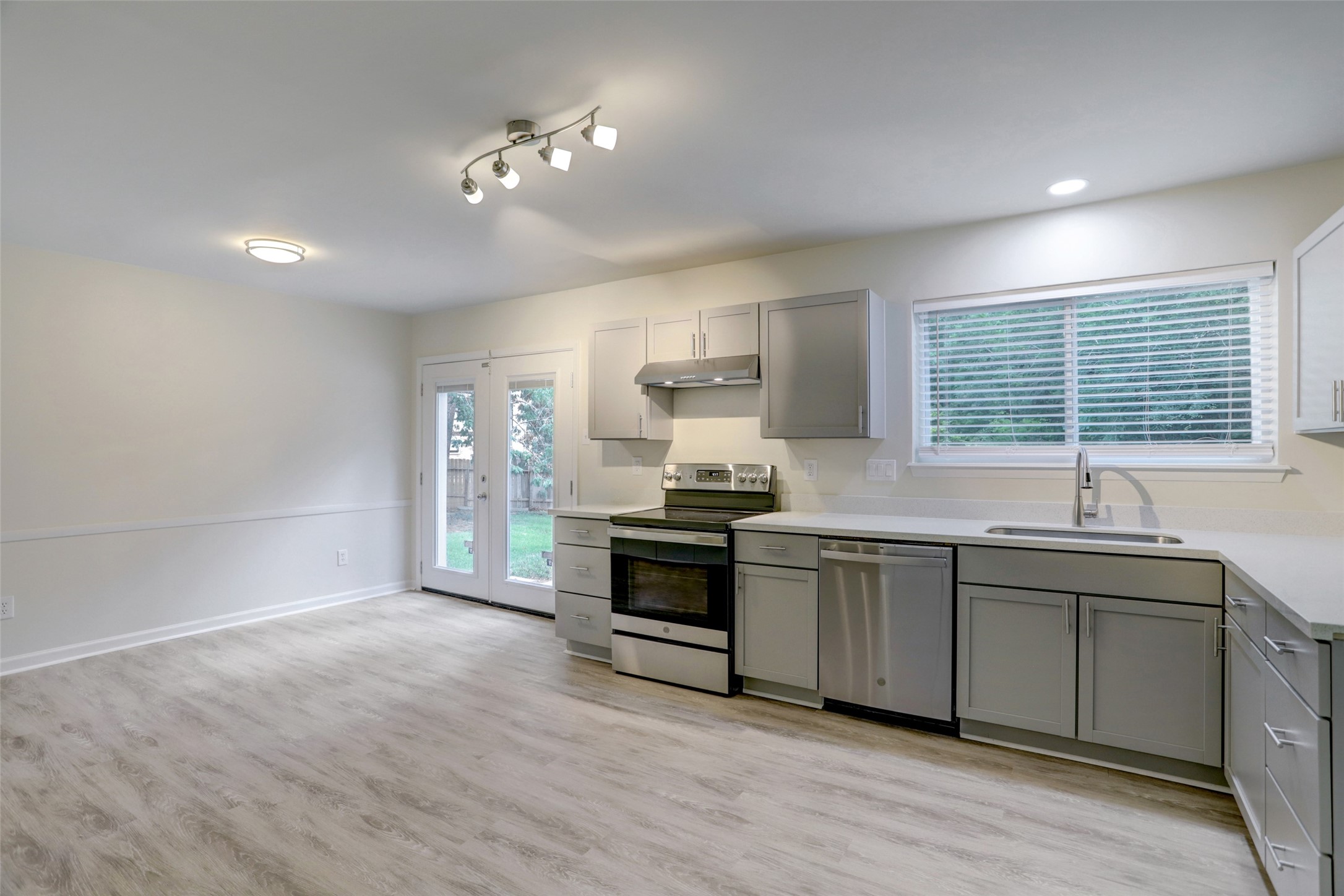 25514 Mill Pond Lane Spring, TX 77373 - Photo 5 of 12