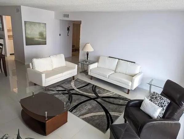 $3,400 | 5440 North Ocean Drive, Unit 705, Singer Island, FL 33404