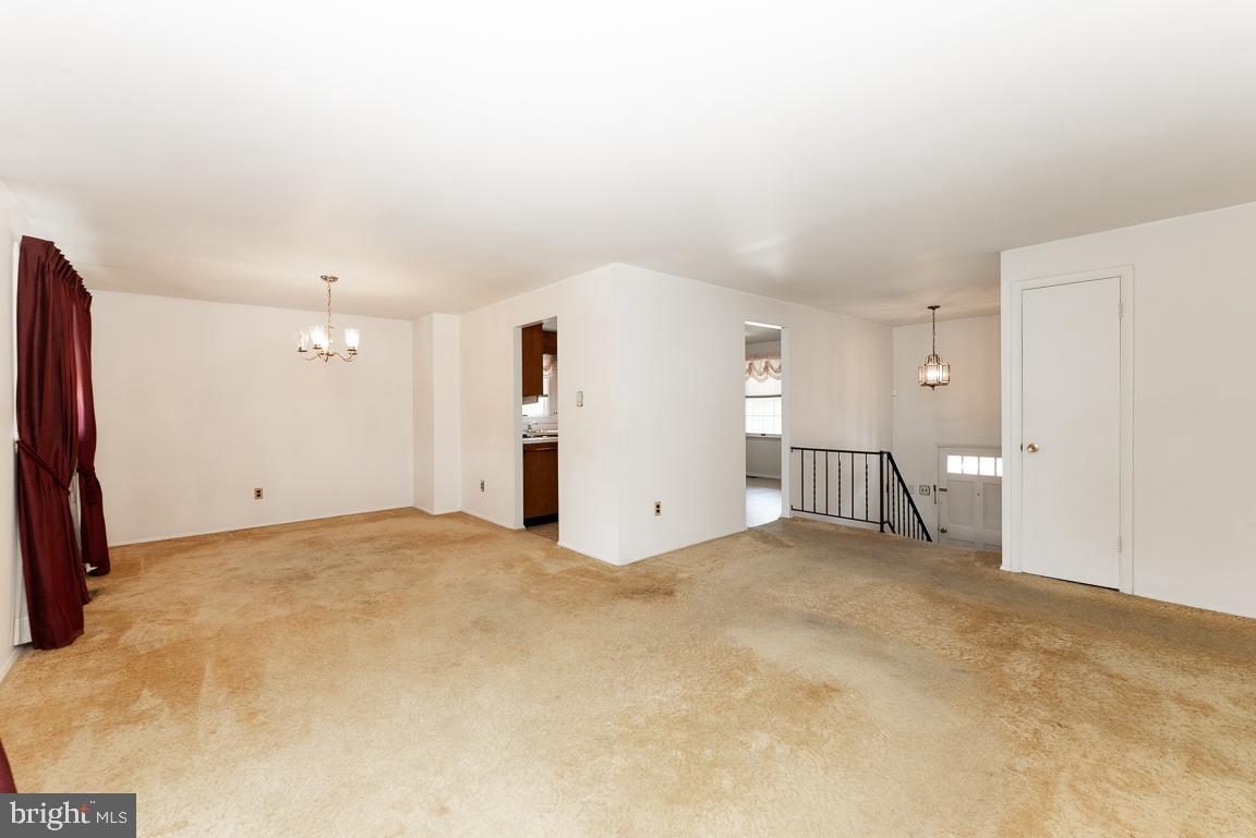 3902 Klausmier Road Nottingham, MD 21236 - Photo 5 of 25 Living room/ dining room combo