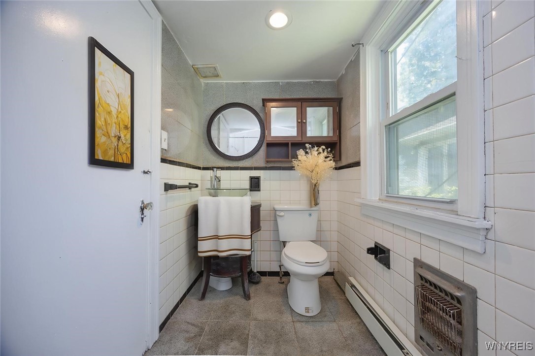 445 Connecticut Street Buffalo, NY 14213 - Photo 11 of 50