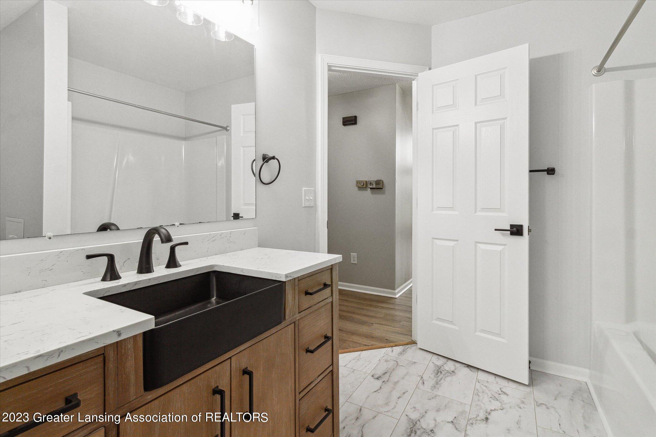 6727 Spring Tree Lane, Unit 117 Lansing, MI 48917 - Photo 21 of 36 21-6727-Spring-Tree-Ln-Lansing-MI-48917-