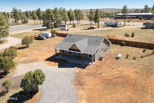 $429,000 | 2722 Church Lane, Overgaard, AZ 85933