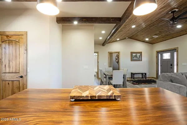 $429,000 | 2722 Church Lane, Overgaard, AZ 85933