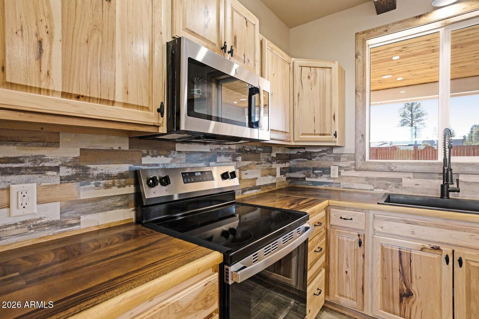 2722 Church Lane Overgaard, AZ 85933 - Photo 18 of 49 Stewart.18