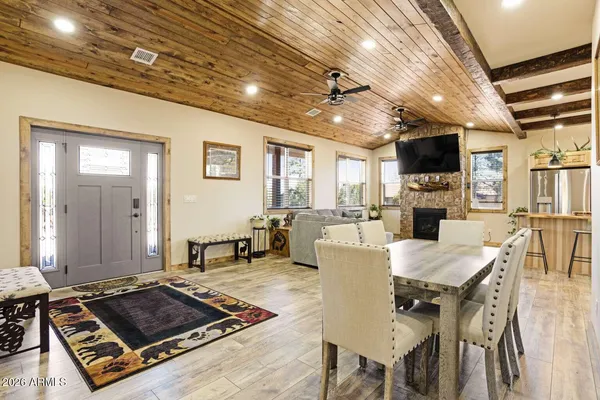 $429,000 | 2722 Church Lane, Overgaard, AZ 85933