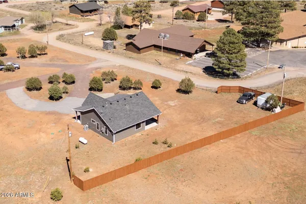 $429,000 | 2722 Church Lane, Overgaard, AZ 85933