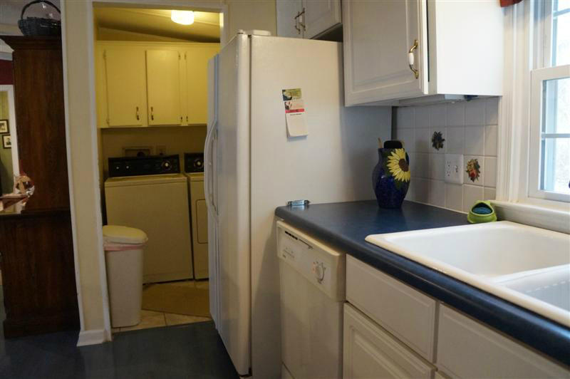 587 Brake Road Elliston, VA 24087 - Photo 12 of 23 Kitchen