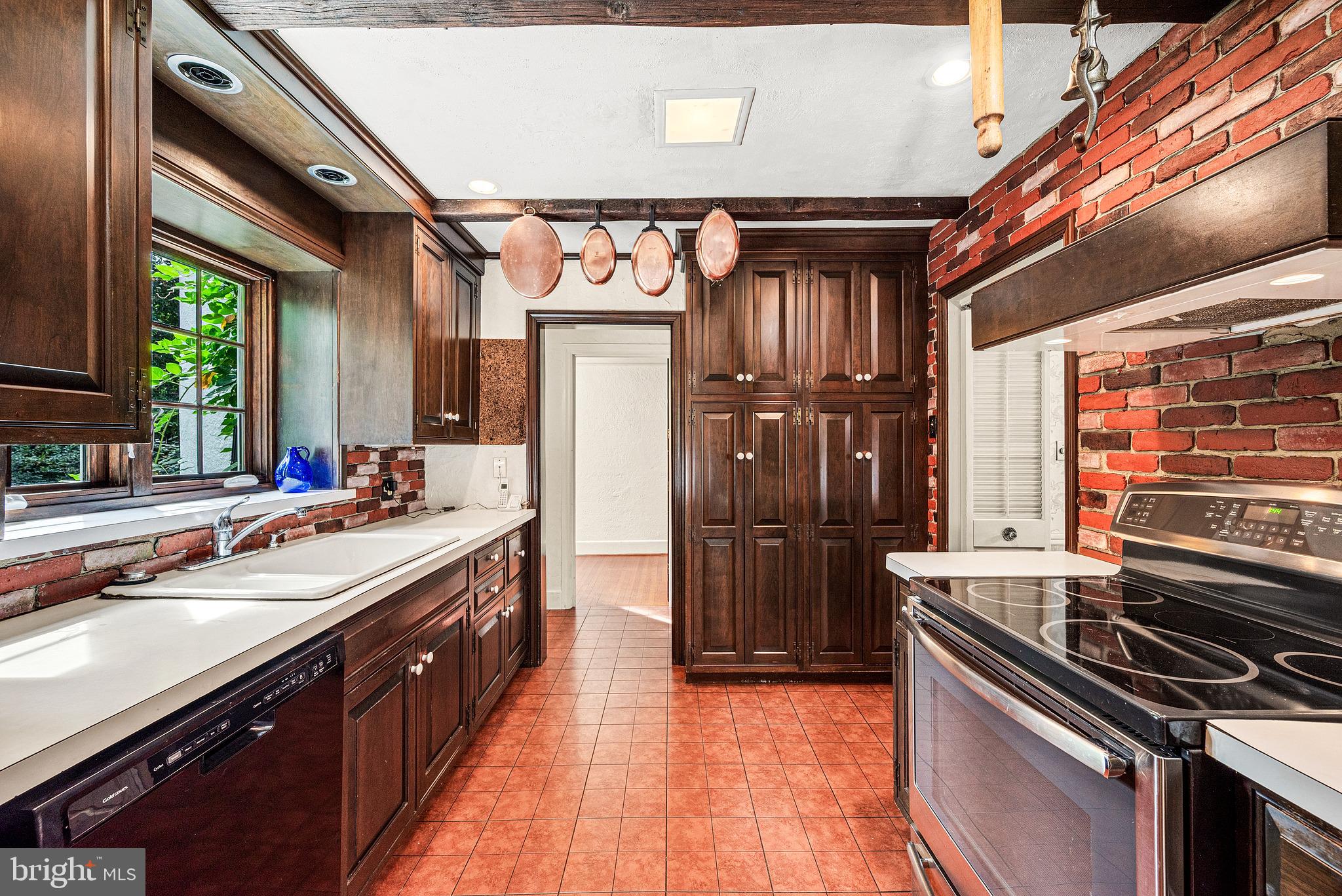 4 Swarthmore Place Swarthmore, PA 19081 - Photo 17 of 67 Classic Rutt Kitchen from Lancaster in Amish style