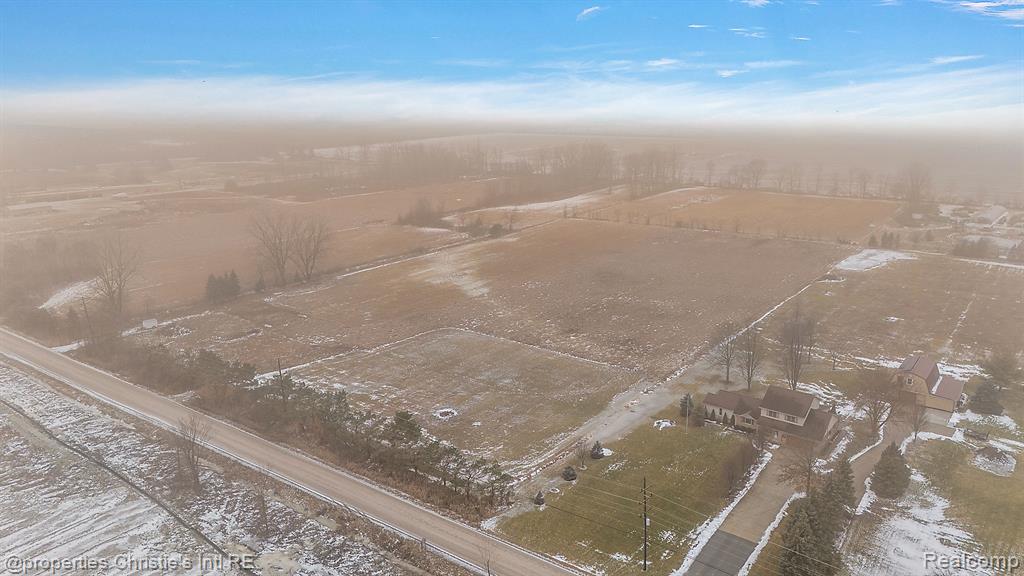 54651 Chesterfield Road Chesterfield, MI 48051 - Photo 9 of 10