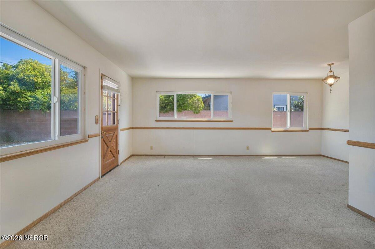 3468 Via Barba Lompoc, CA 93436 - Photo 7 of 55 5 living room