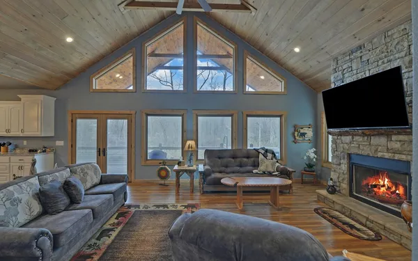 $749,000 | 405 Underwood Hill Road, Murphy, NC 28906