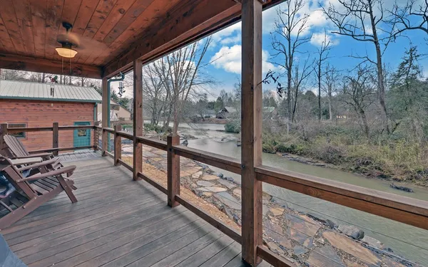 $749,000 | 405 Underwood Hill Road, Murphy, NC 28906