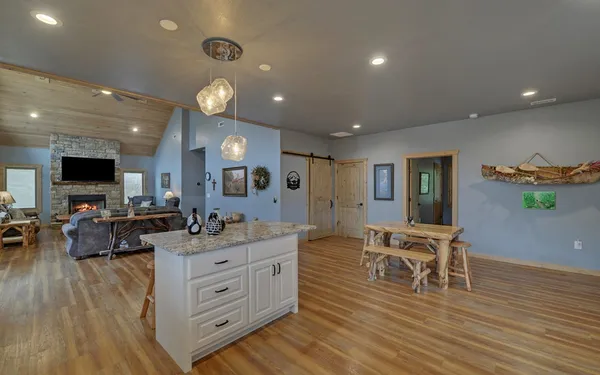 $749,000 | 405 Underwood Hill Road, Murphy, NC 28906