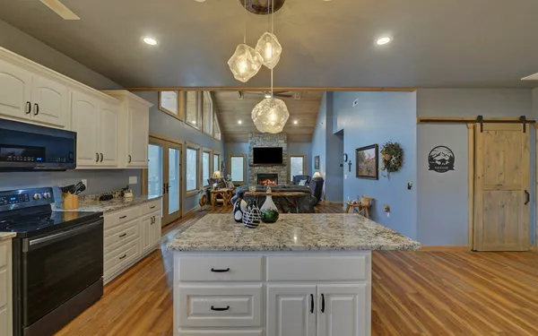 $749,000 | 405 Underwood Hill Road, Murphy, NC 28906