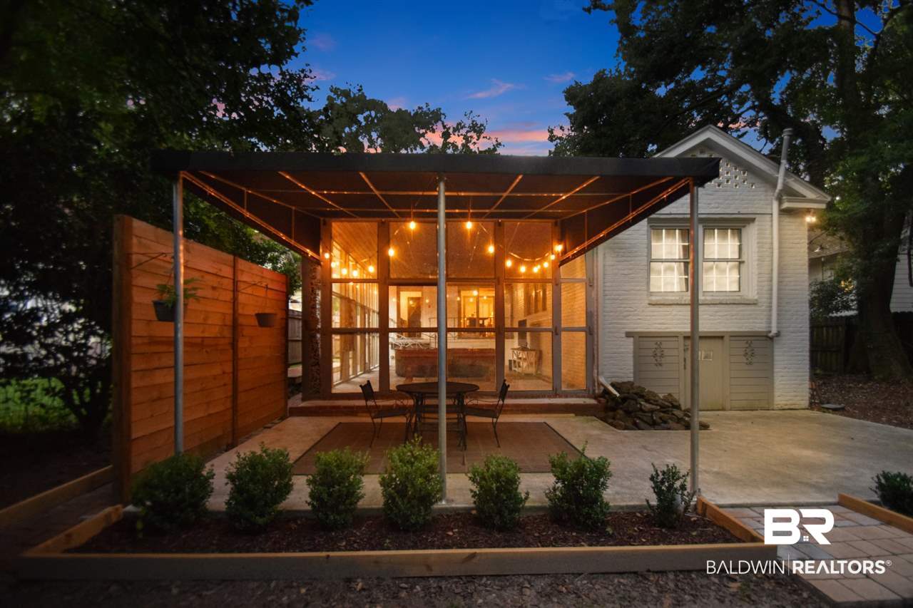 12 South Street Mobile, AL 36606 - Photo 3 of 26