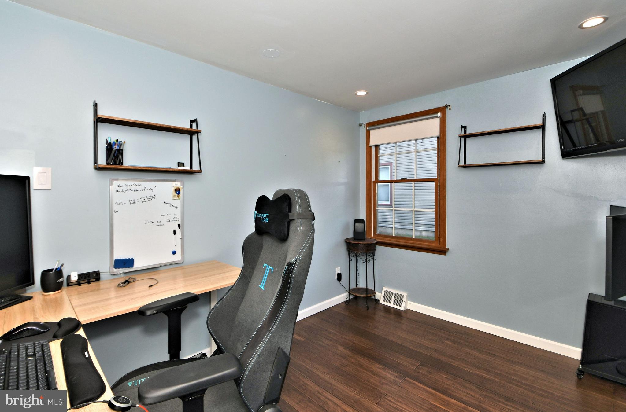 1900 Scott Road Oreland, PA 19075 - Photo 24 of 46 First floor office (or 4th bedroom)