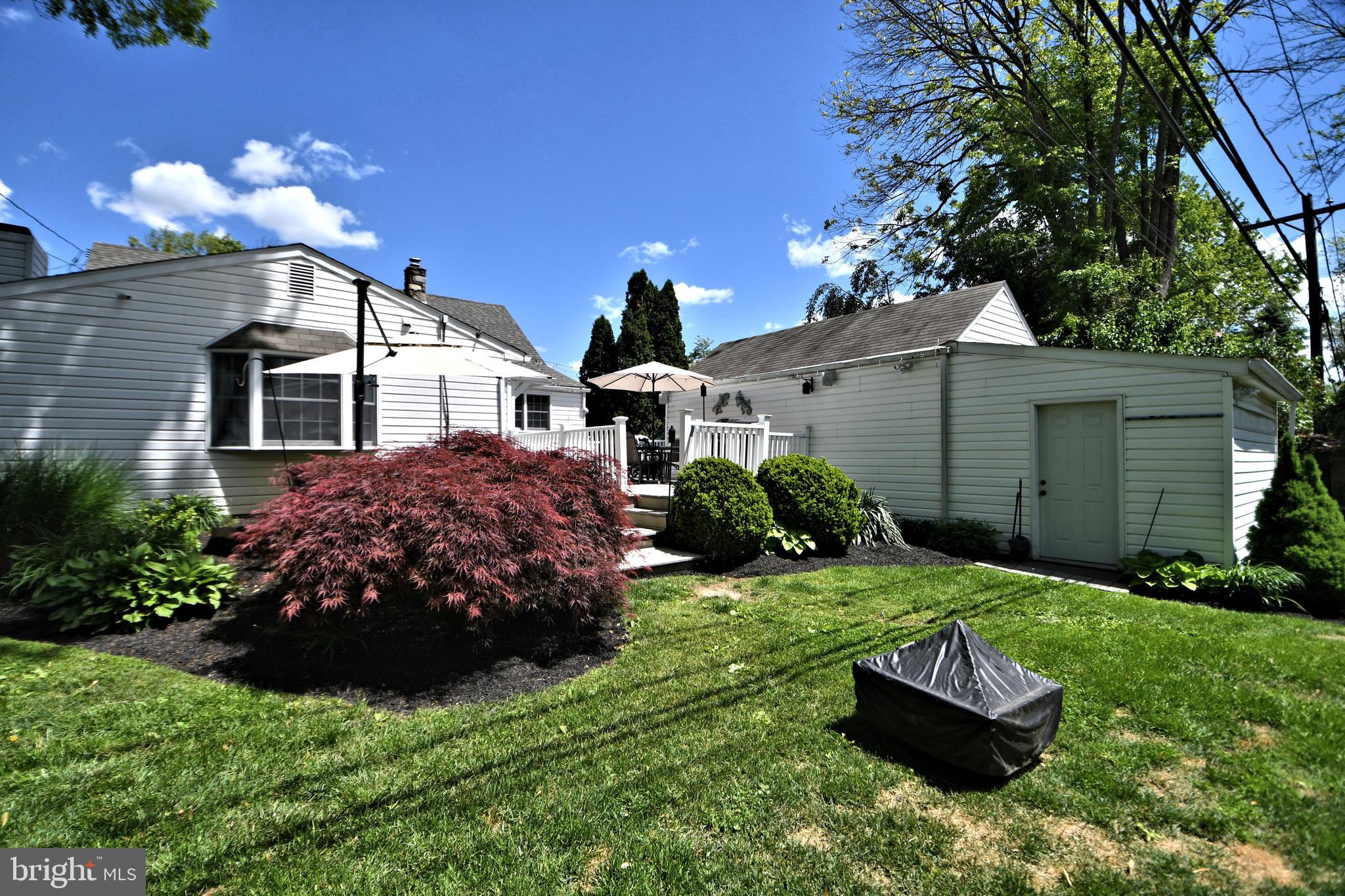 1900 Scott Road Oreland, PA 19075 - Photo 45 of 46 Exterior rear
