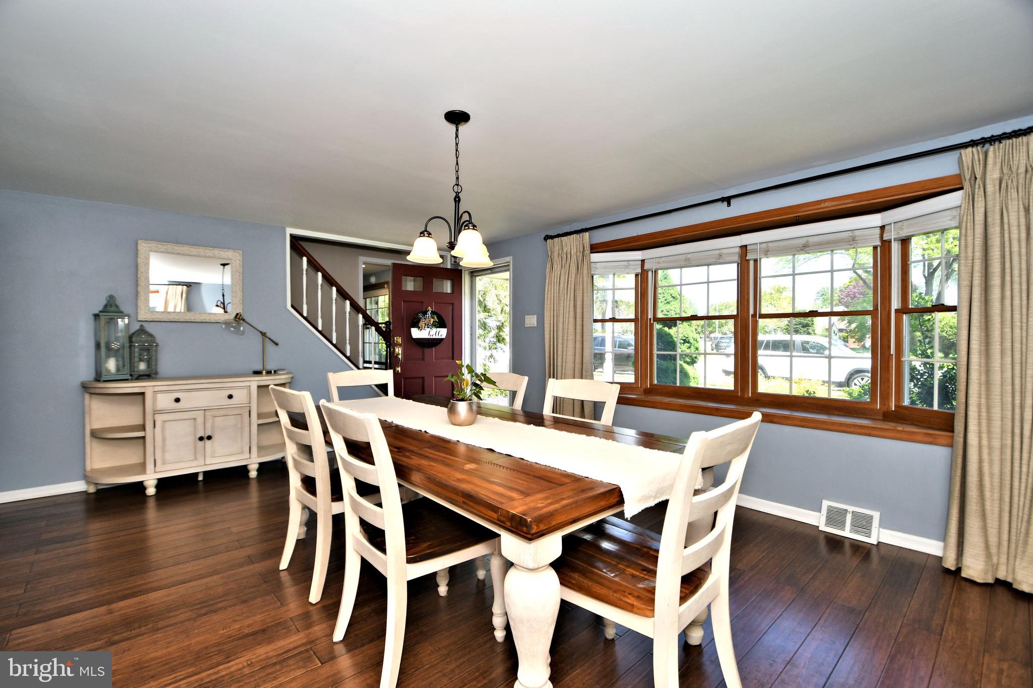 1900 Scott Road Oreland, PA 19075 - Photo 6 of 46 Dining room