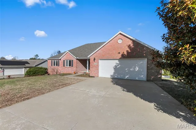 $395,000 | 3042 North Church Street, Cape Girardeau, MO 63701