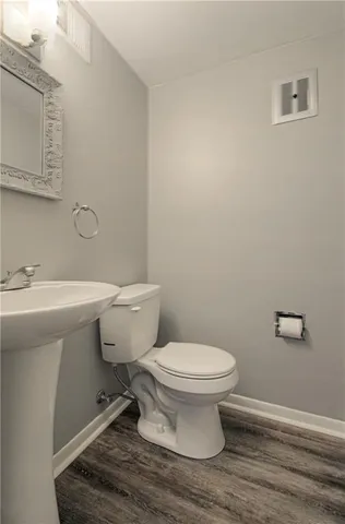 $250,000 | 8605 West 83rd Street, Overland Park, KS 66204