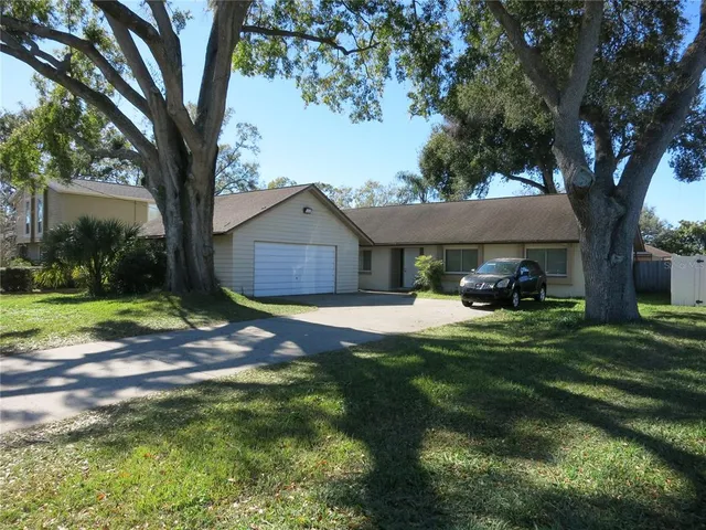 $2,405 | 8304 North Gomez Avenue, Tampa, FL 33614
